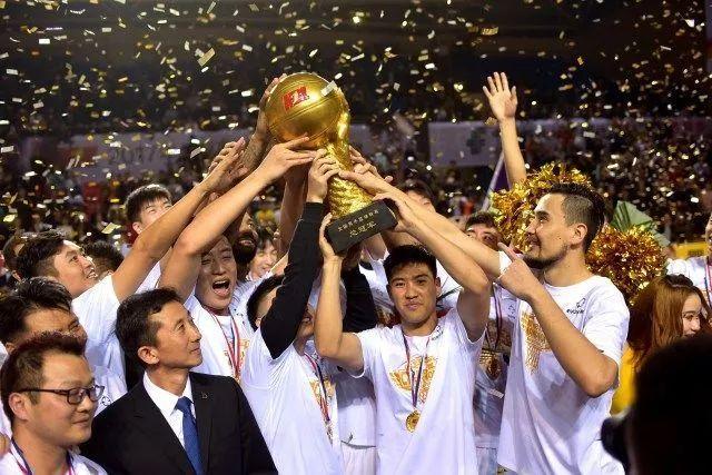 欧冠-巴雷拉破门卢卡库点射 国际米兰2-0本菲卡